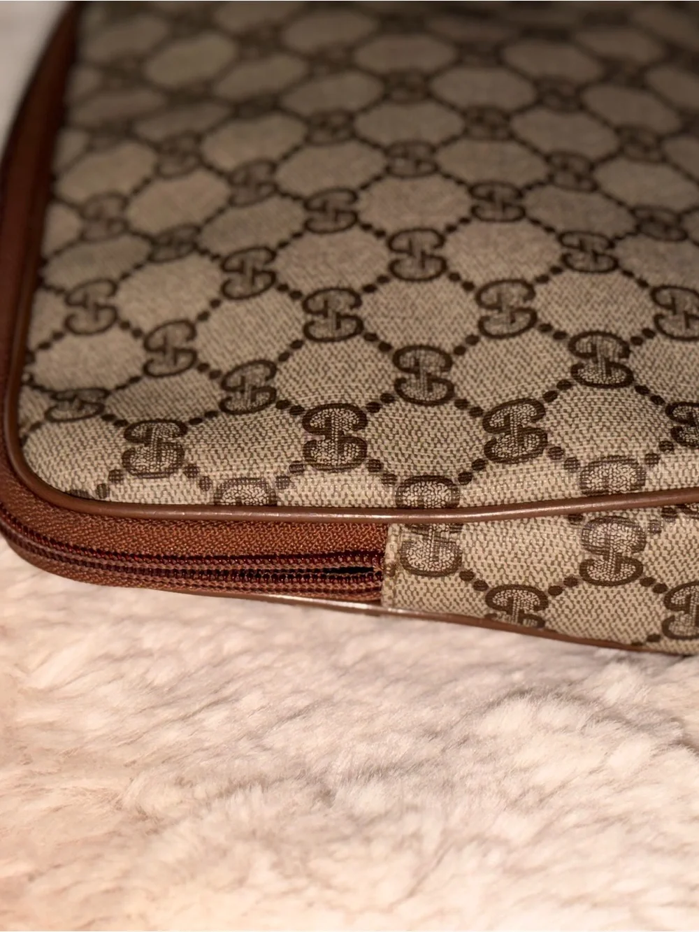 Gucci classic cosmetic